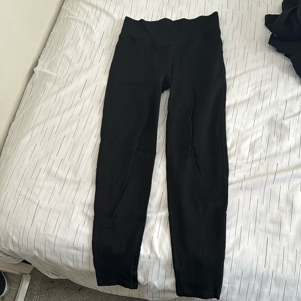 Pink ribbed hi waisted leggings (L)